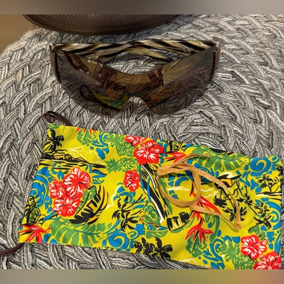 Maui Jim Brown Kula 514 Polarized Brown - Picture 5 of 9